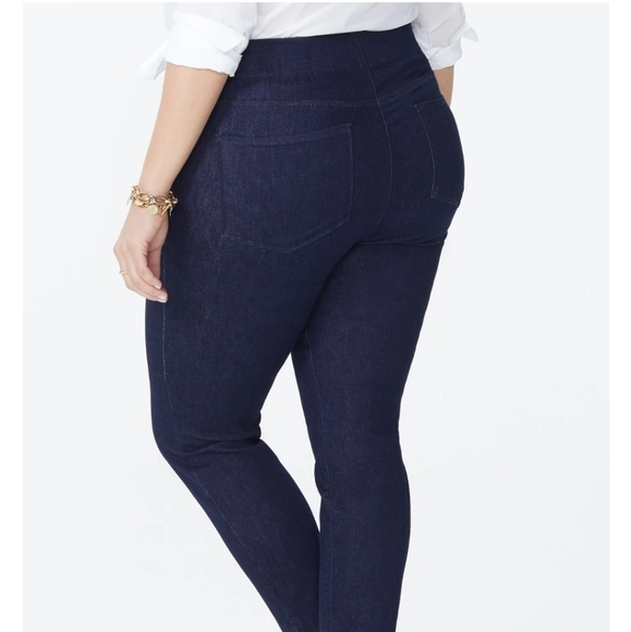 NYDJ Skinny Ankle Pull-On Jeans In Plus Size With Sideseam Slit - Rinse size 16 - Picture 2 of 3